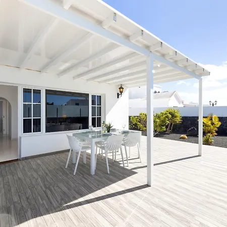 Villa Casa La Graciosa 2a 2 By Escape *